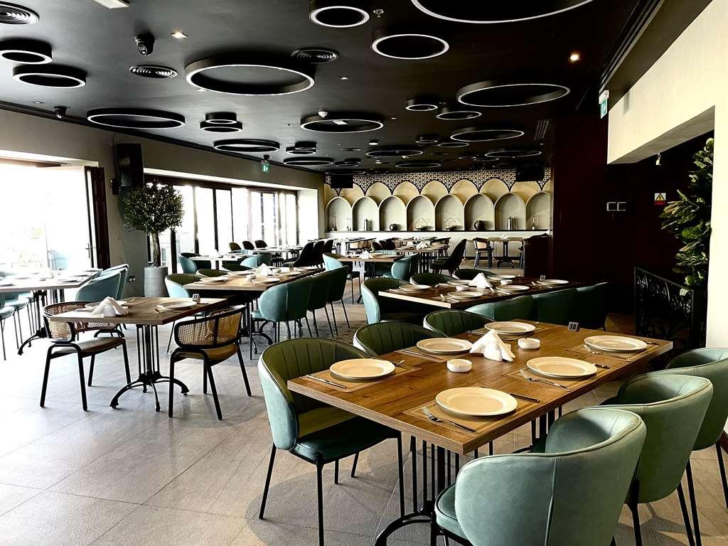 Hotel Occidental Al Jaddaf, Dubaj Restauracja zdjęcie